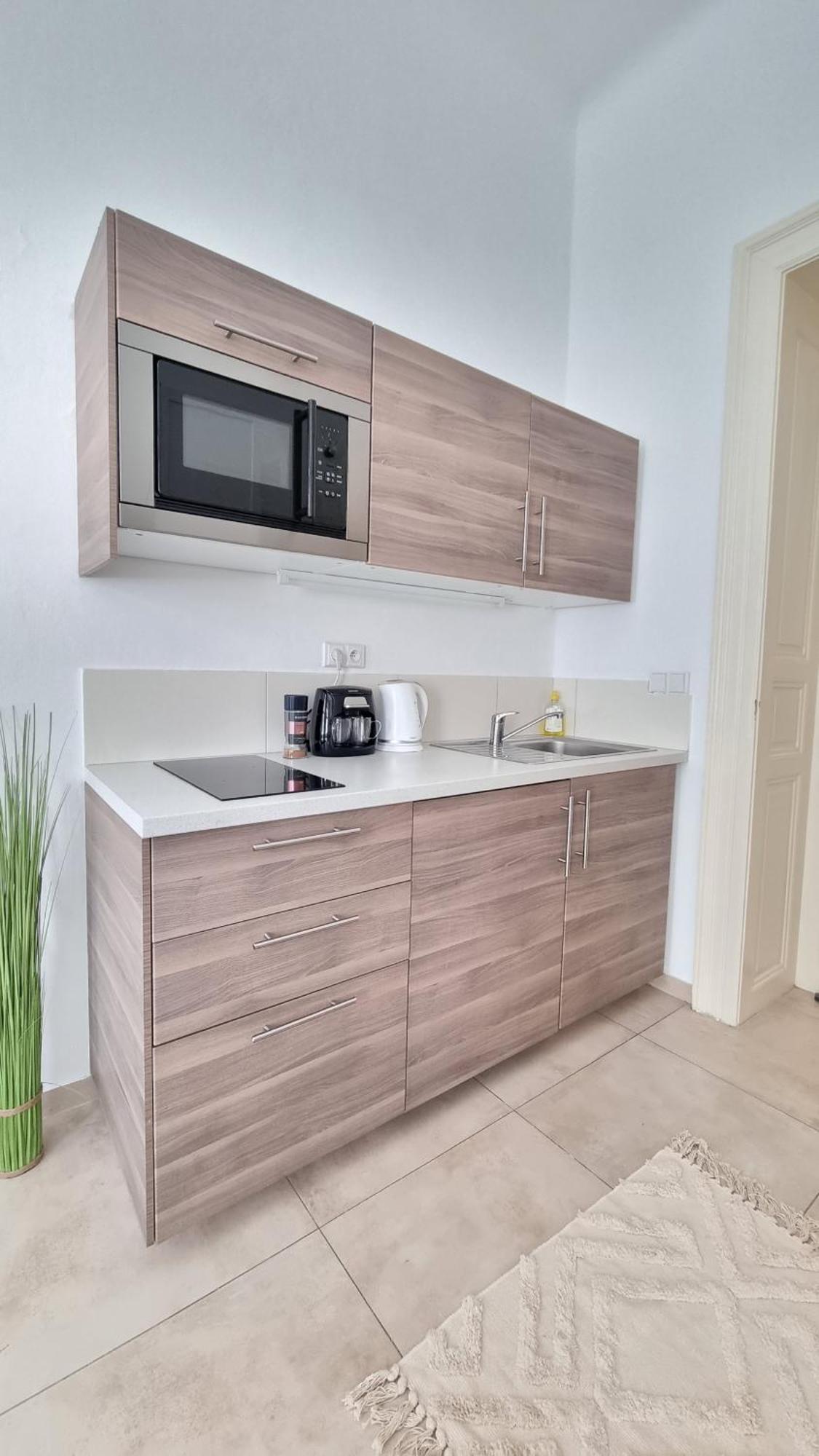 Finnem Rentals Tyrsova 布拉格 外观 照片