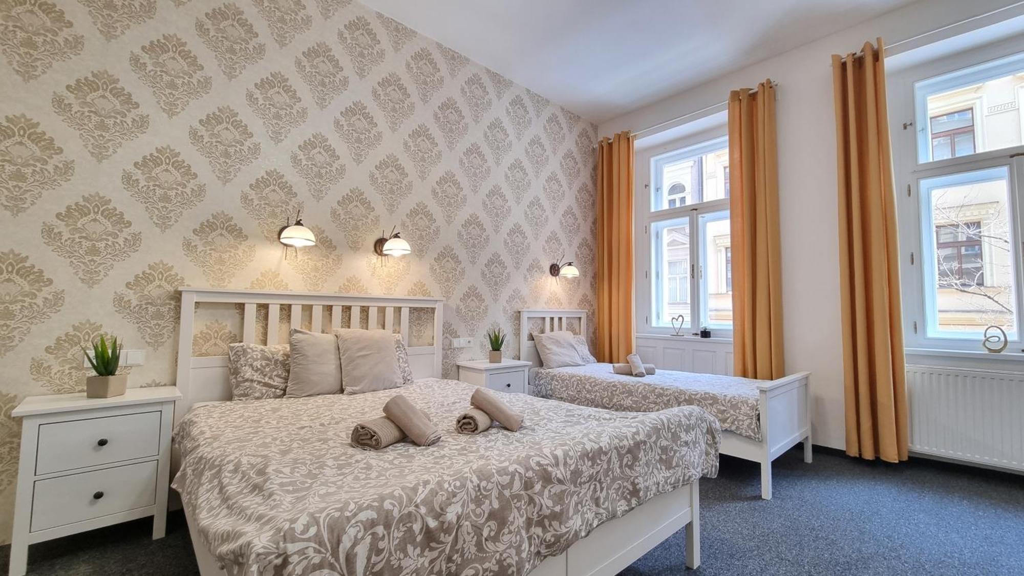 Finnem Rentals Tyrsova 布拉格 外观 照片